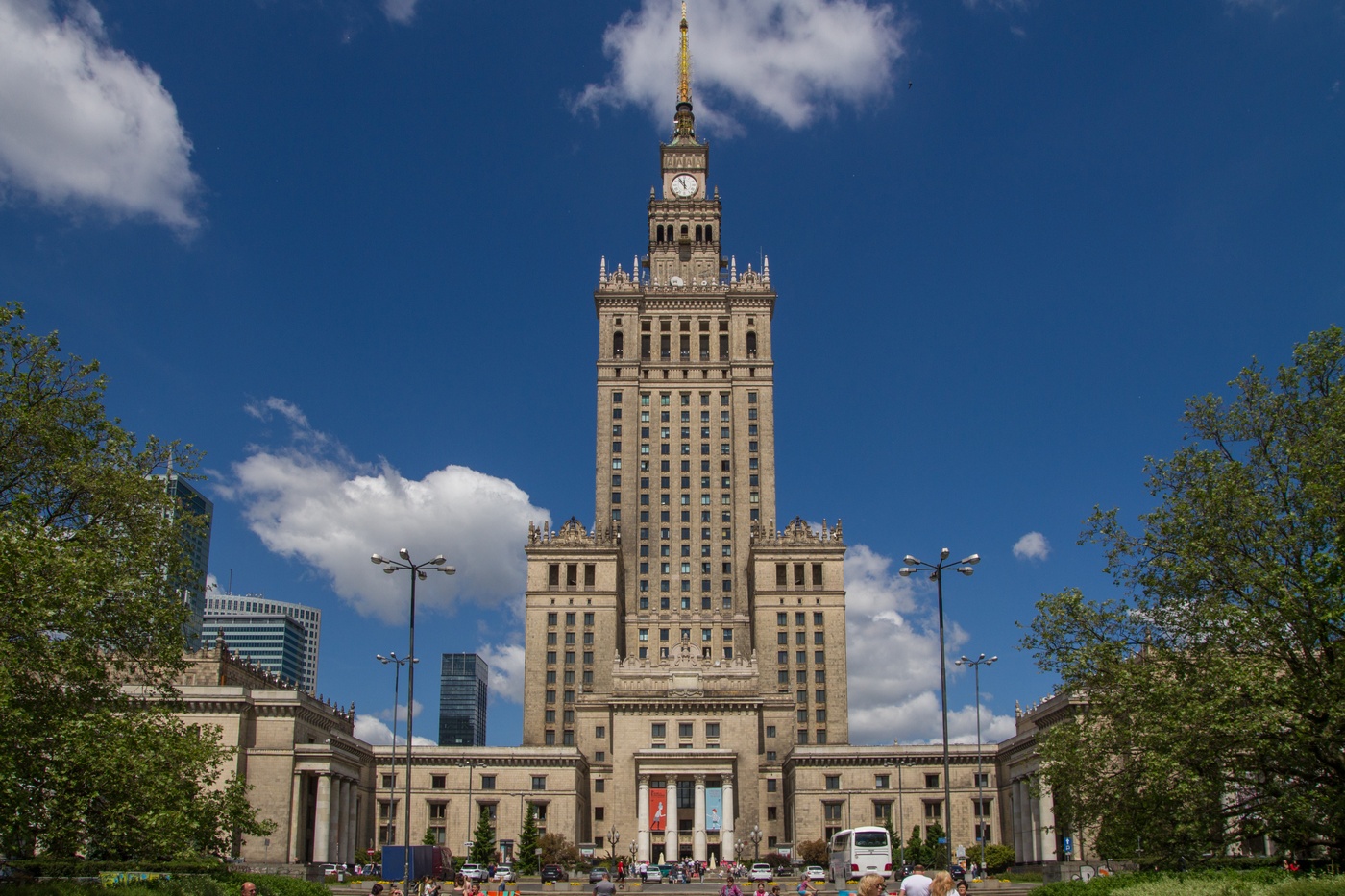 Pałac Kultury i Nauki w Warszawie (Polska) - najwyższy budynek w ...