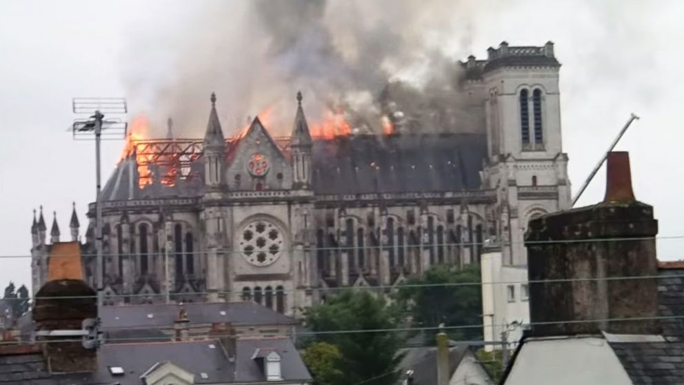 The fire of the basilica at Nantes in France