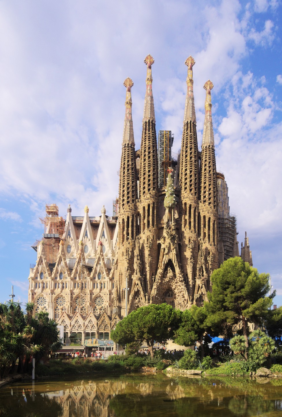 The construction of the Sagrada Familia is finally legalized!